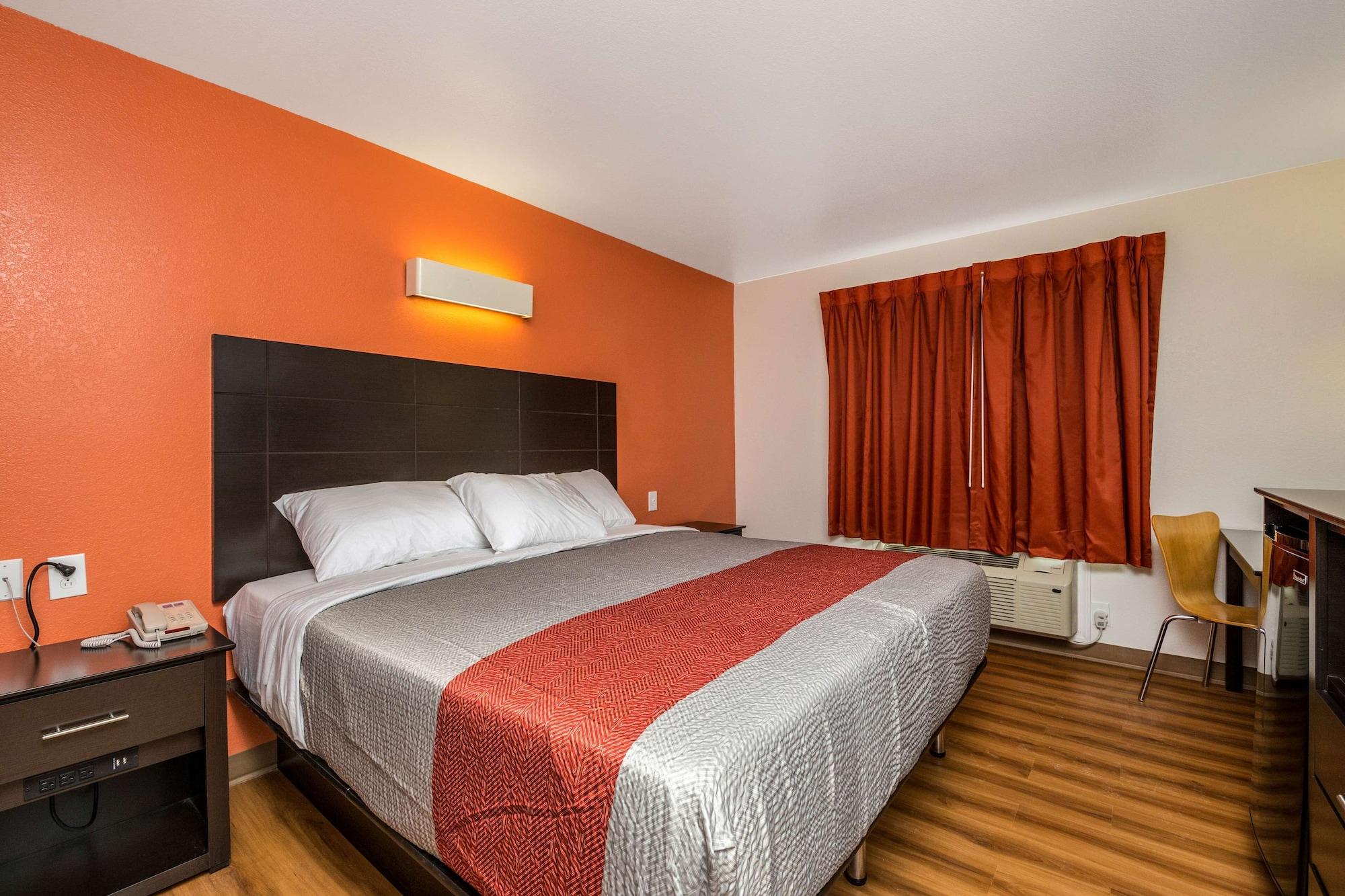 Motel 6 Пеория Екстериор снимка