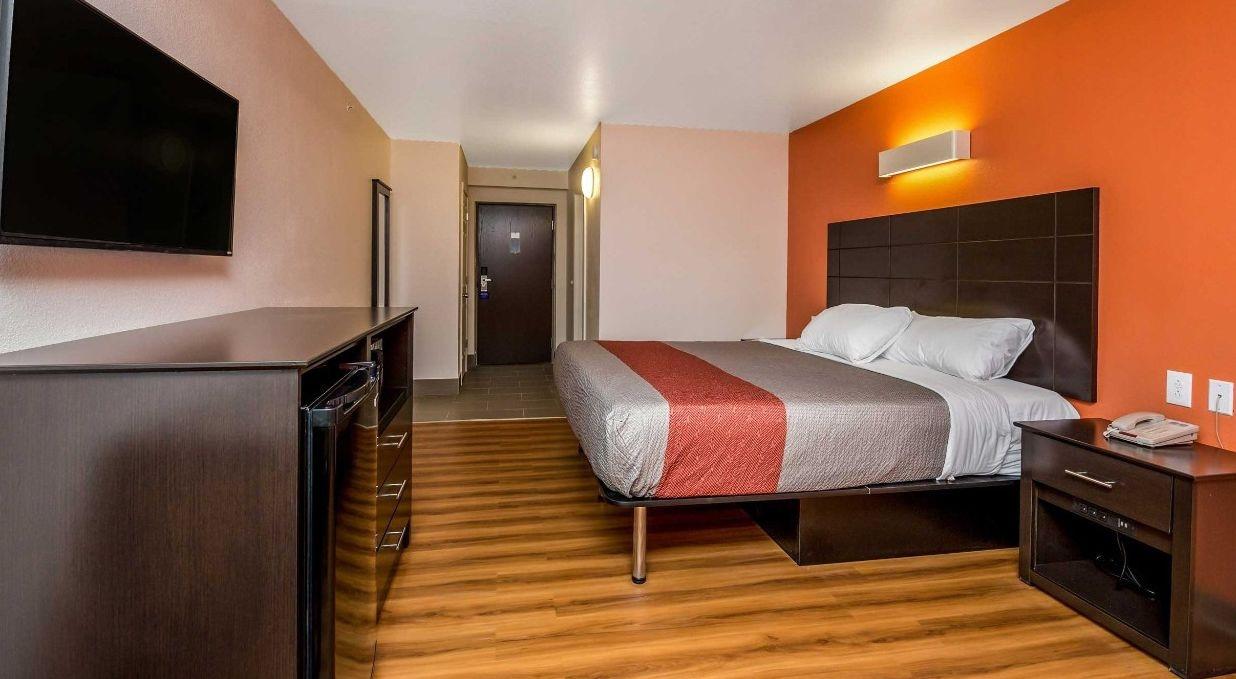 Motel 6 Пеория Екстериор снимка